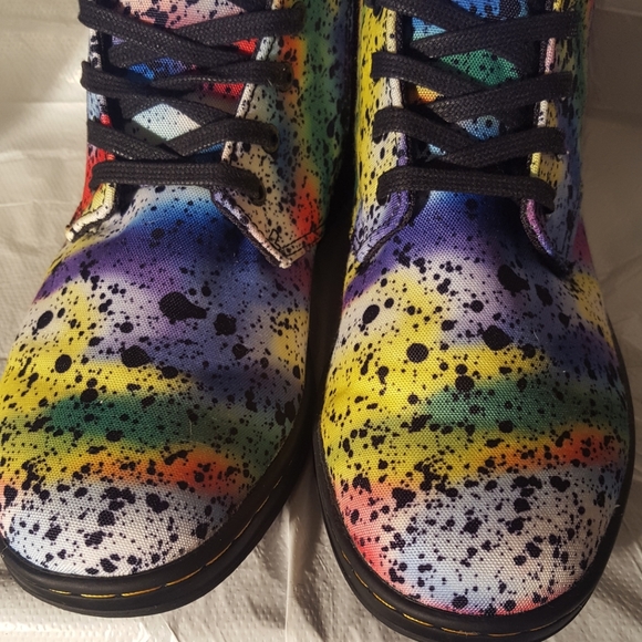 🌈 🌈 RARE DR. MARTENS Paint Splatter Boots Rainbow! 🌈🌈 - Picture 3 of 7